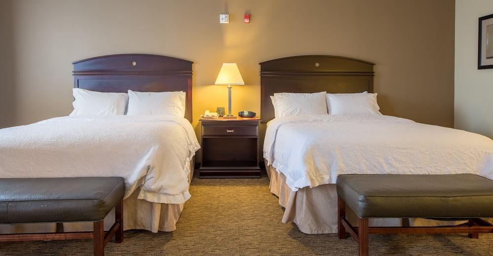 Hampton Inn & Suites ברלינגטון מראה חיצוני תמונה