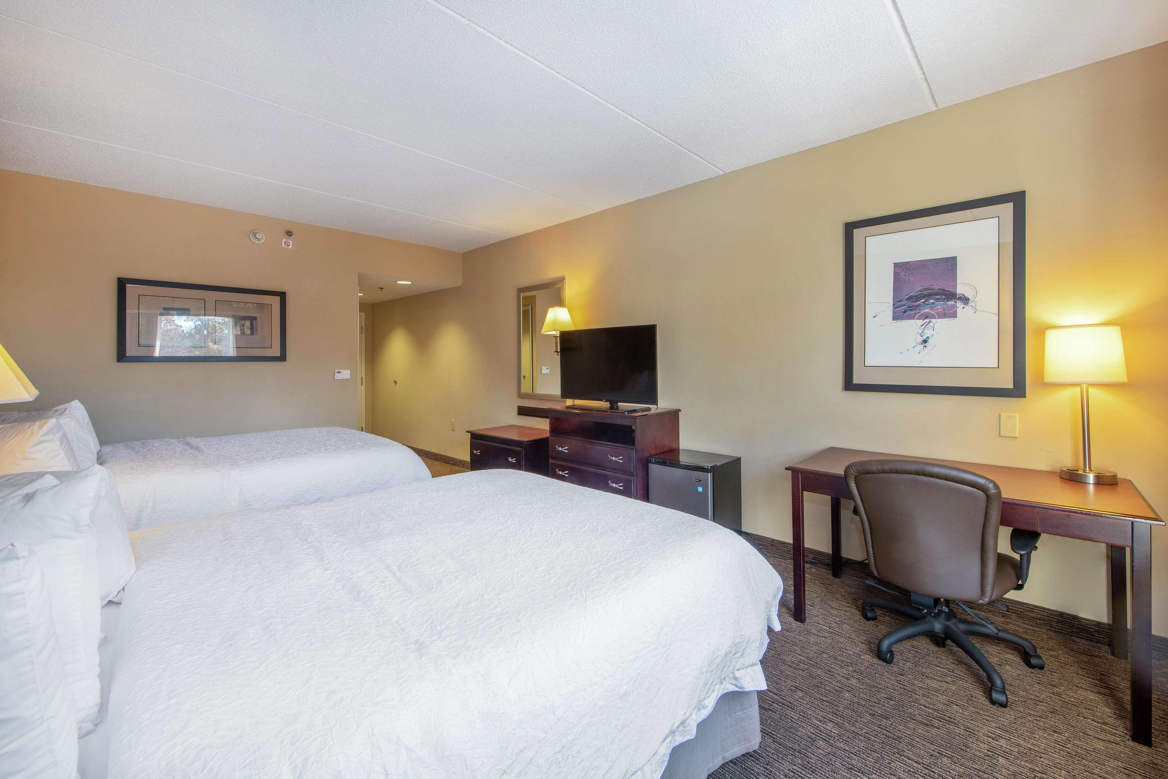 Hampton Inn & Suites ברלינגטון מראה חיצוני תמונה