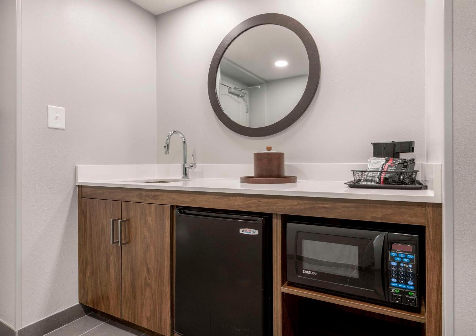 Hampton Inn & Suites ברלינגטון מראה חיצוני תמונה
