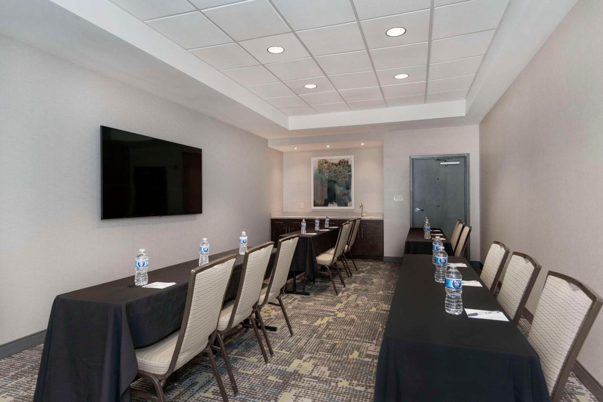 Hampton Inn & Suites ברלינגטון מראה חיצוני תמונה