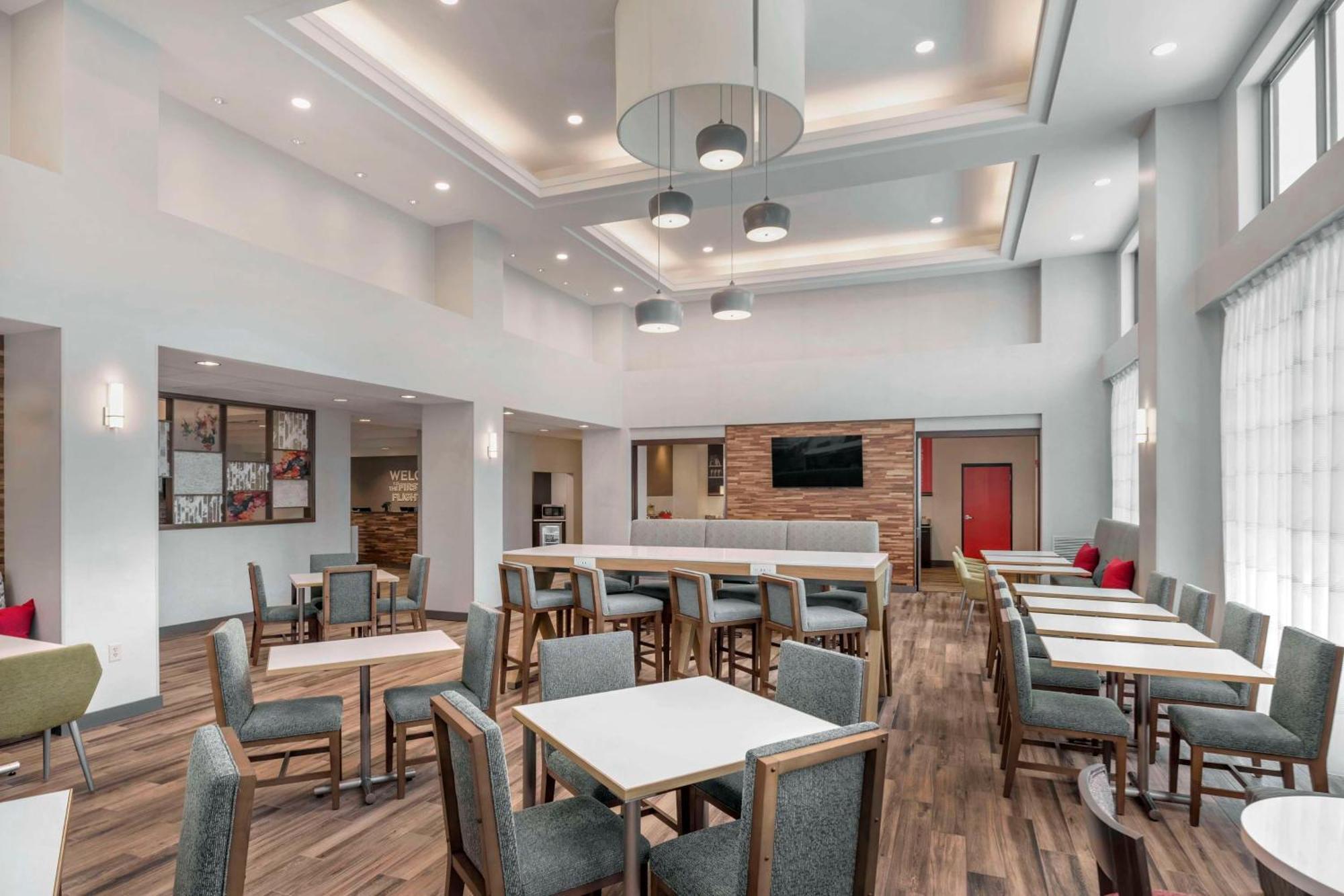 Hampton Inn & Suites ברלינגטון מראה חיצוני תמונה